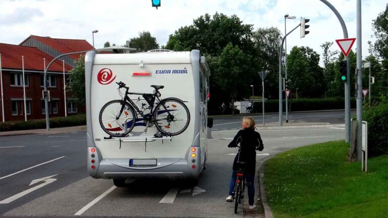 Blind Spot Assistant from MobilWarn