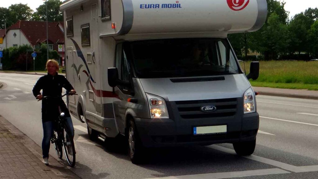 Blind Spot Assistant from MobilWarn 04